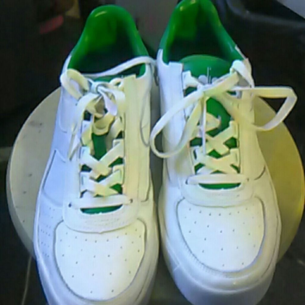 Diadoras